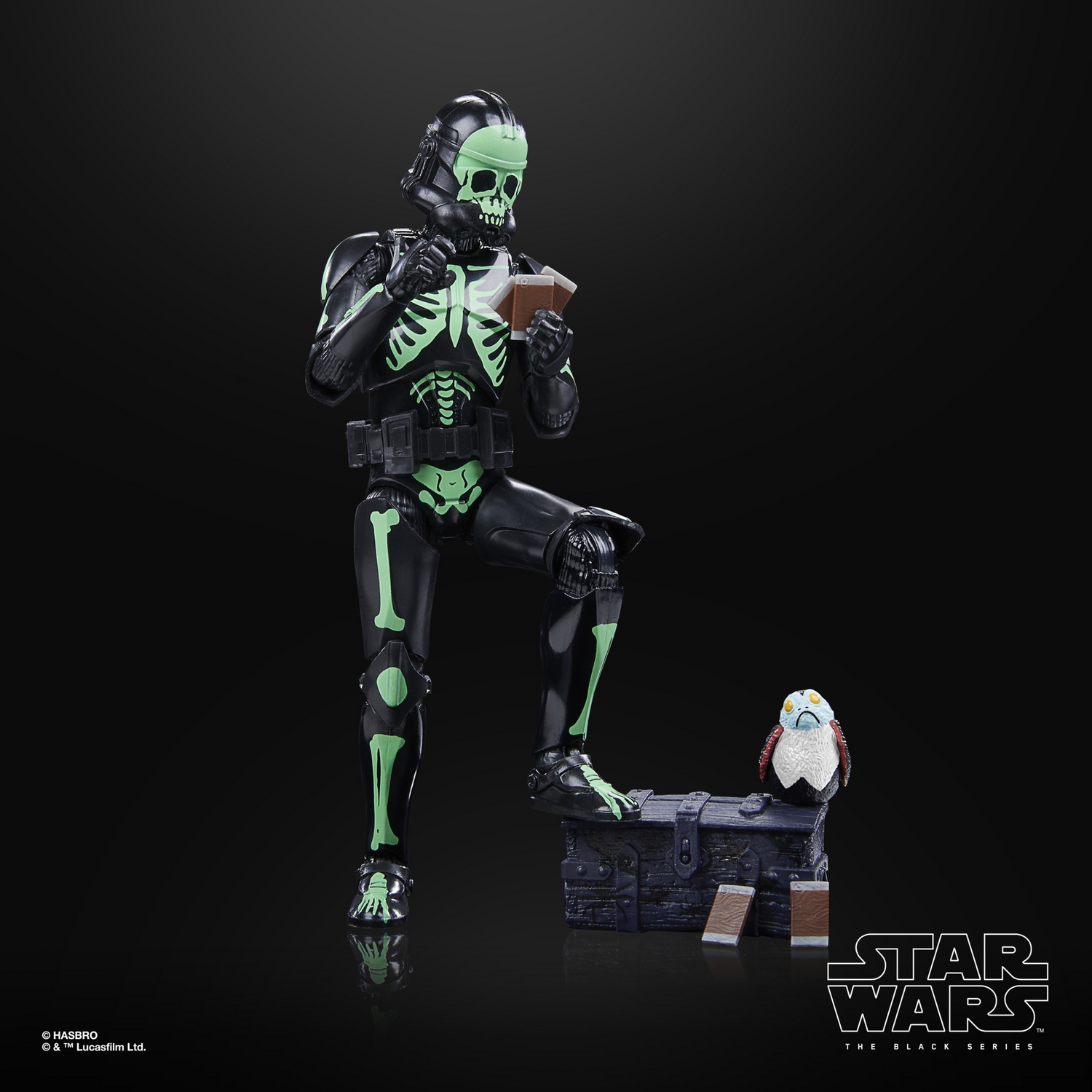 STAR WARS THE BLACK SERIES CLONE TROOPER (HALLOWEEN EDITION) 8.jpg