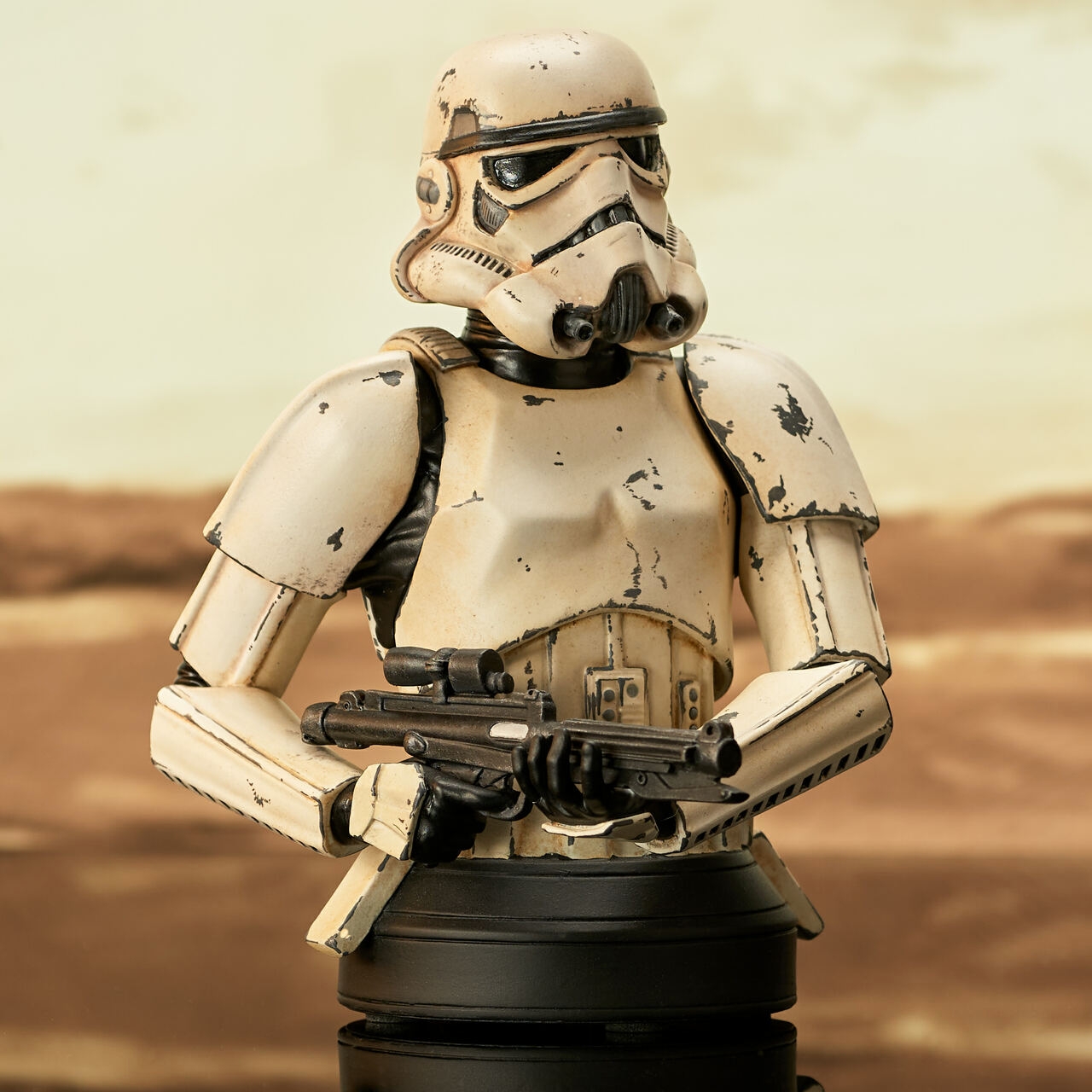 Mando_RemnantTrooper_Bust_03__77008.1652915168.jpg