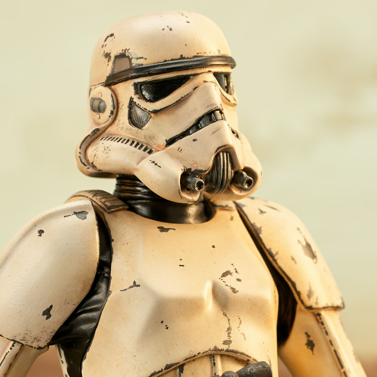 Mando_RemnantTrooper_Bust_08__39944.1652915169.jpg