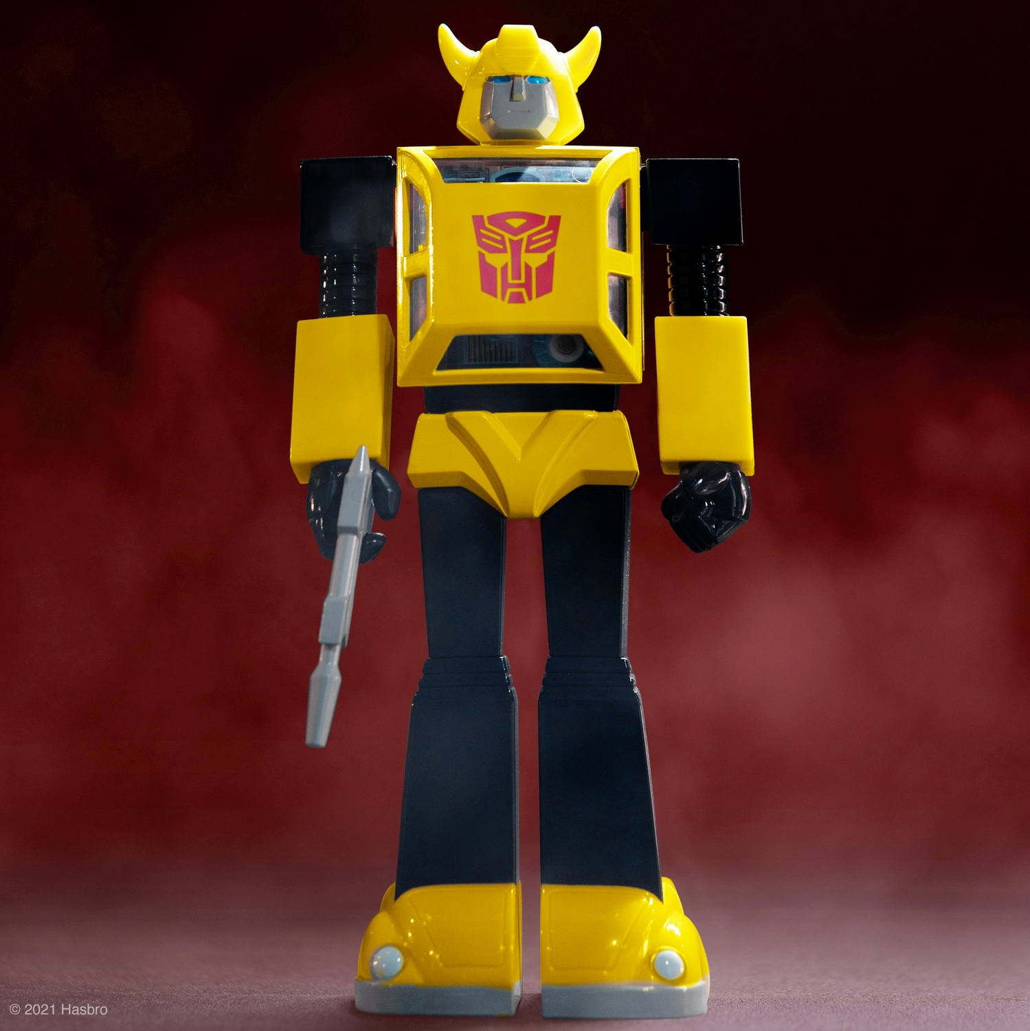 SC-Transformers_Bumblebee_FullColor_hero1_2048_2048x2048.jpg