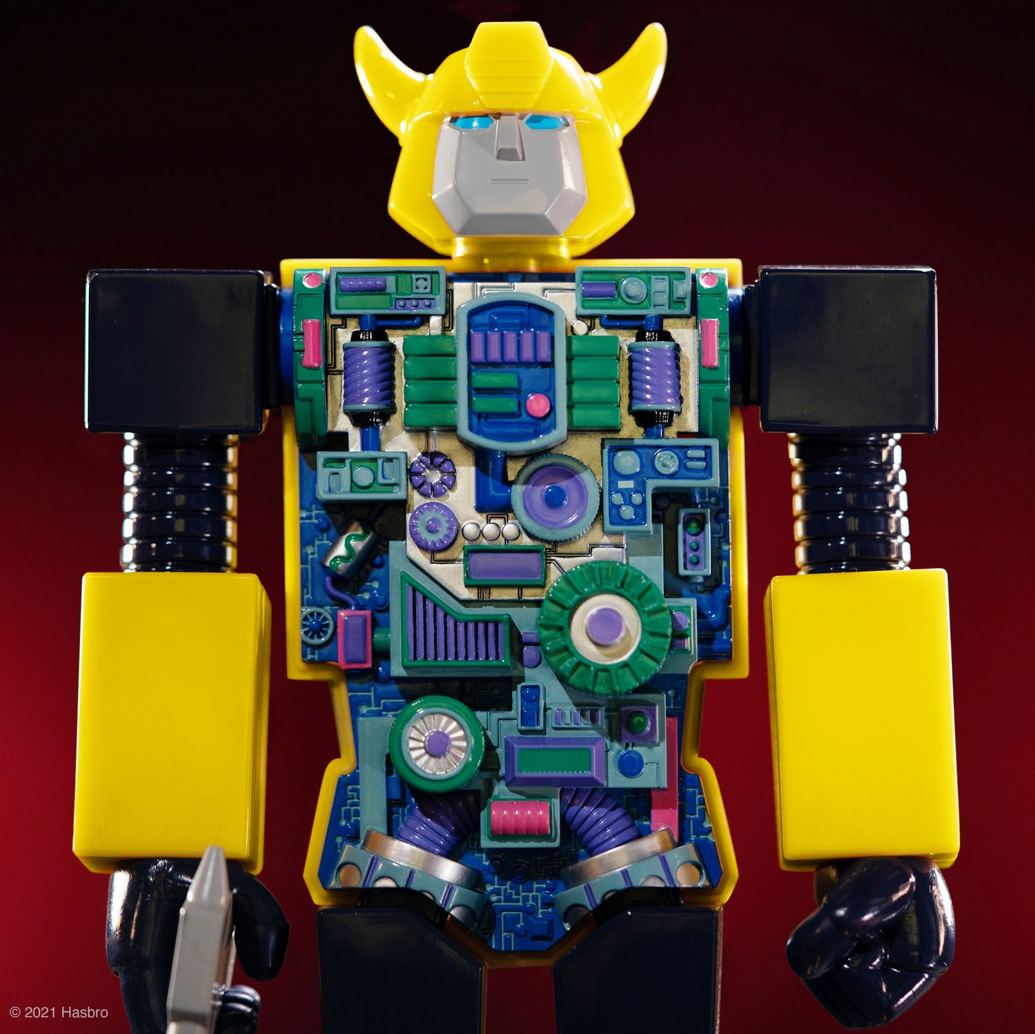 SC-Transformers_Bumblebee_FullColor_hero2_2048_2048x2048.jpg