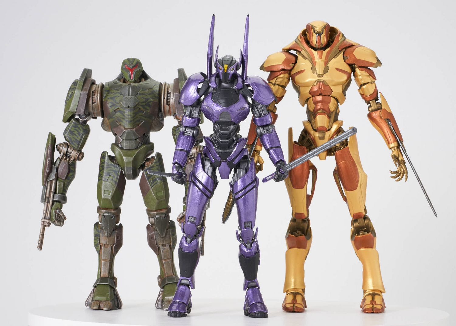 PacificRim_GroupShotsS1_AF_01.jpg