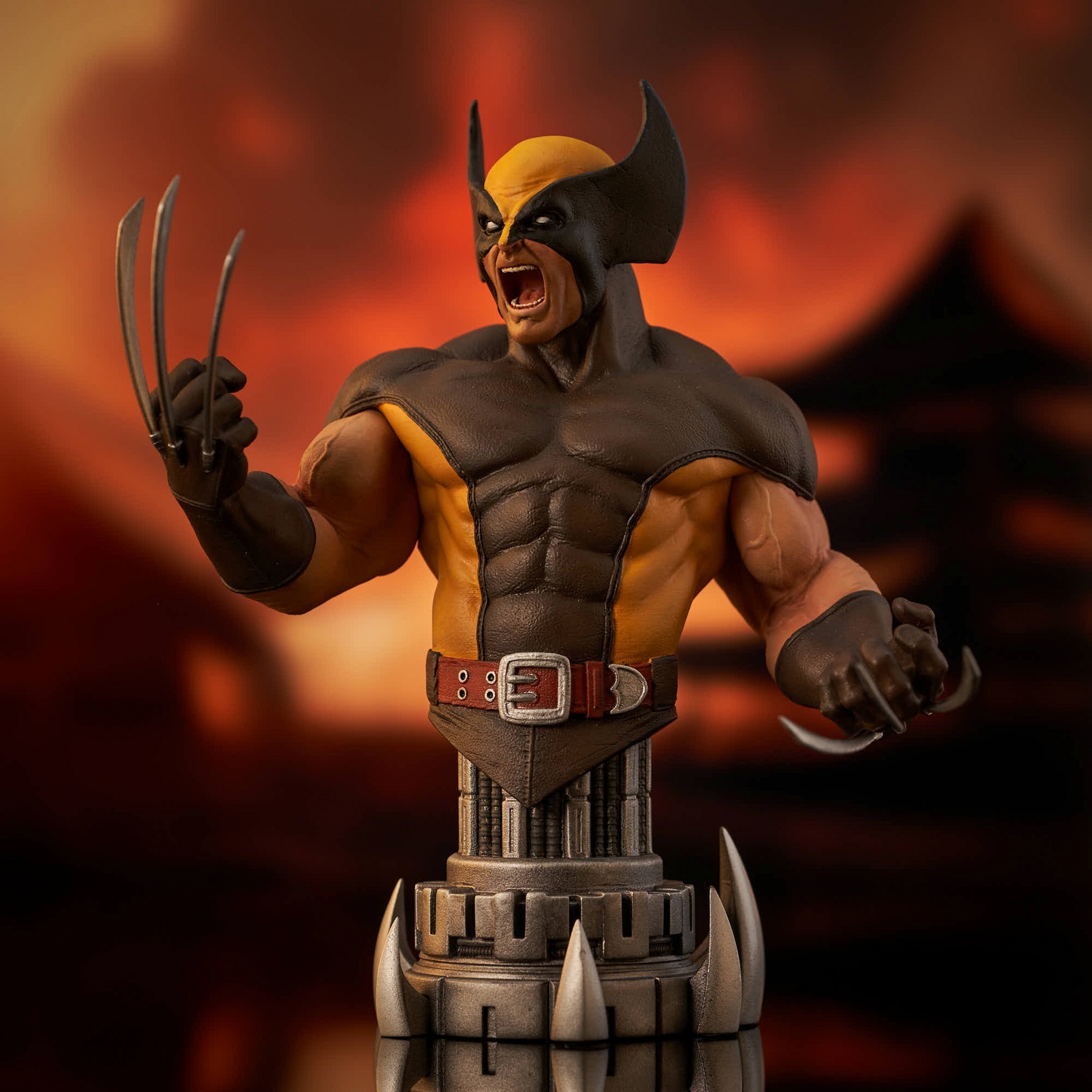 Marvel_WolverineBrown_Bust_02.jpg