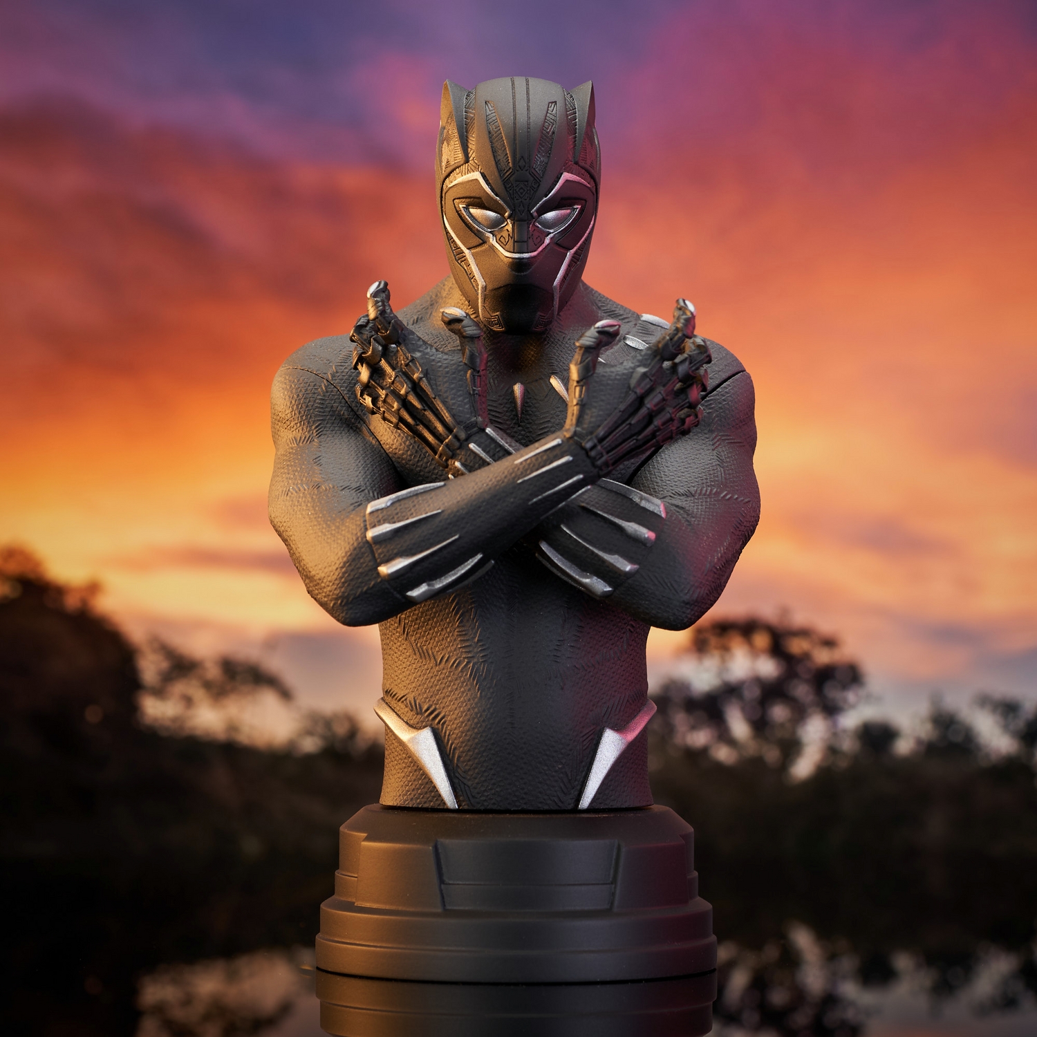 Marvel_BlackPanther_Bust_01.jpg