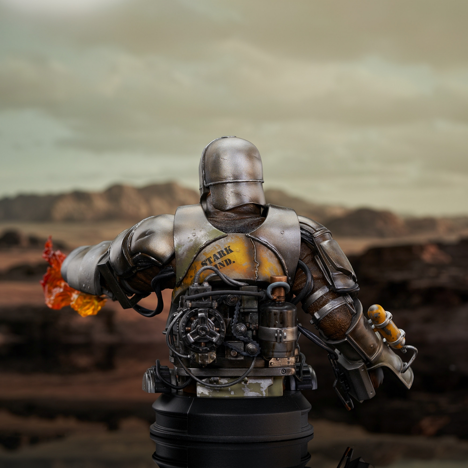 Marvel_IronManMk1MCU_Bust_04.jpg