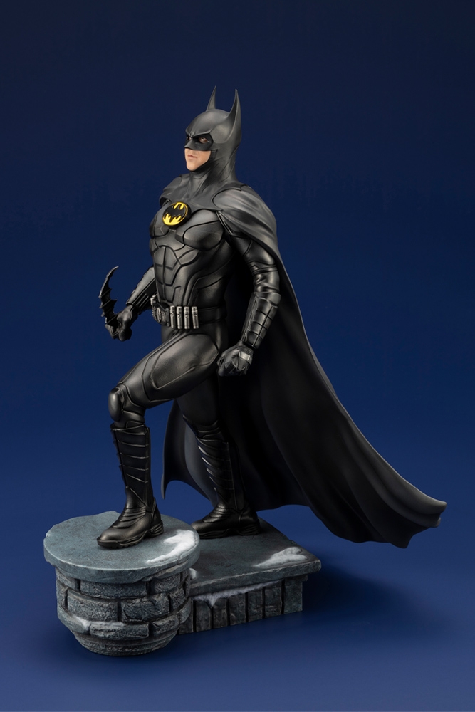 SV355_ARTFX_BATMAN_THEFLASH_03.jpg