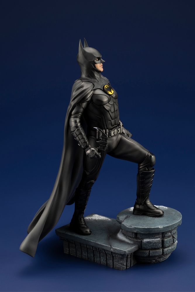 SV355_ARTFX_BATMAN_THEFLASH_07.jpg