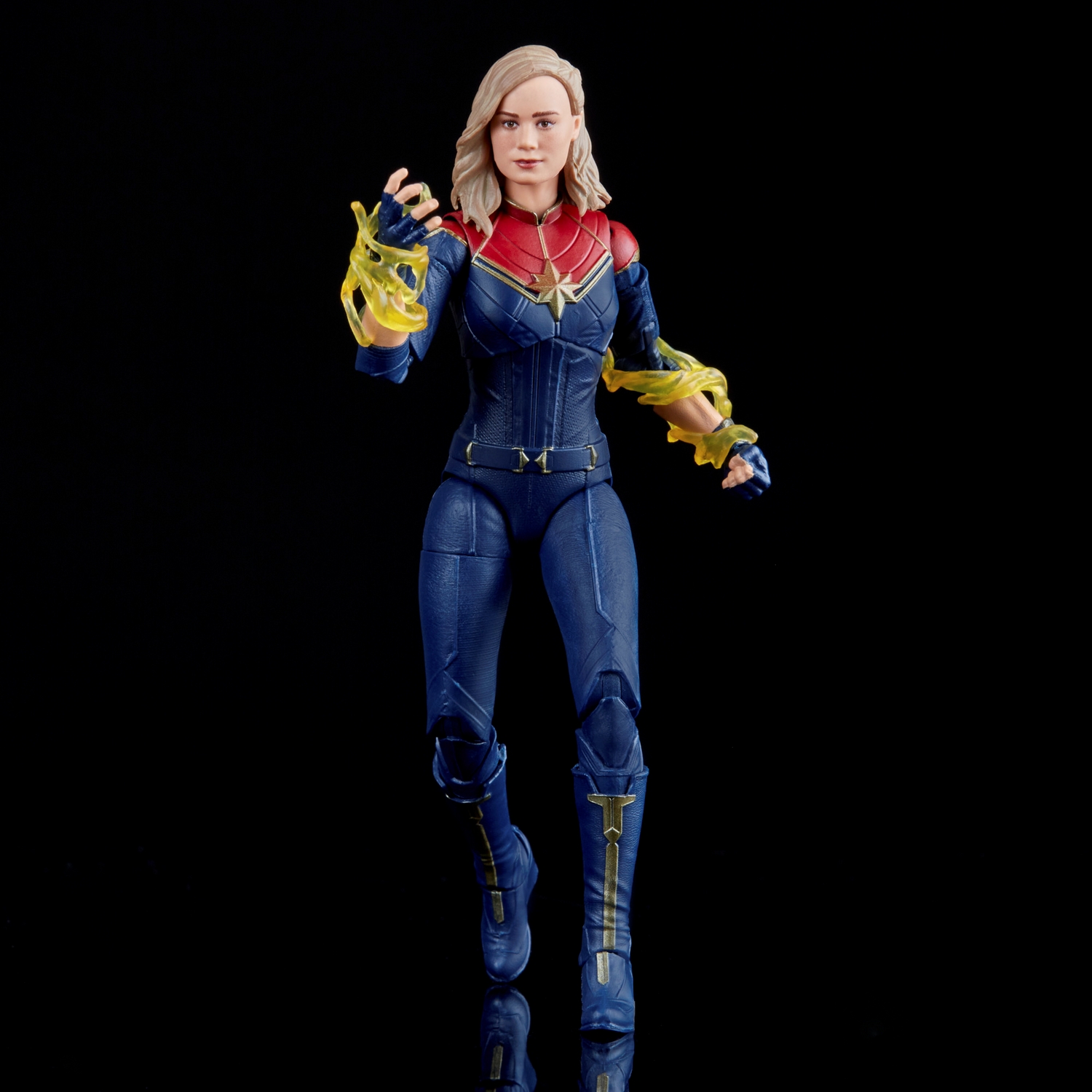 MARVEL LEGENDS SERIES CAPTAIN MARVEL 4.jpg