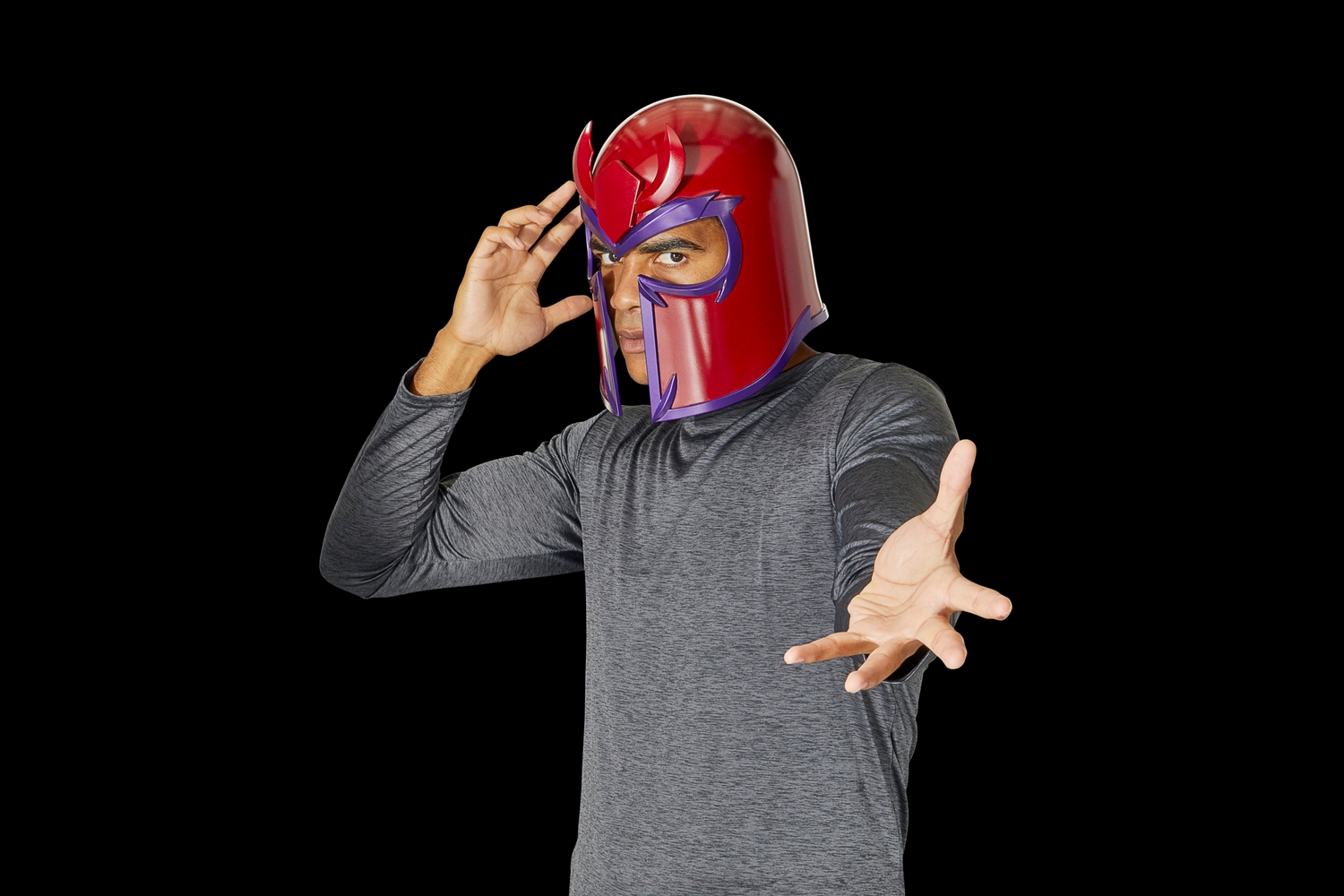 HASBRO MARVEL LEGENDS SERIES MAGNETO PREMIUM ROLE PLAY HELMET 12.jpg