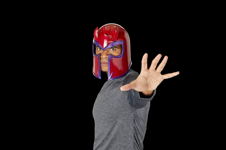 HASBRO MARVEL LEGENDS SERIES MAGNETO PREMIUM ROLE PLAY HELMET 13.jpg