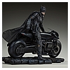 the-batman-premium-format-figure_dc-comics_gallery_63fe583231e56.jpg