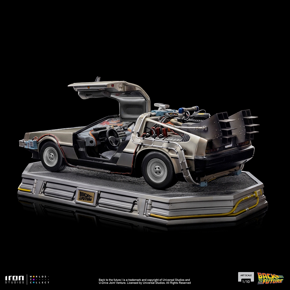 BTTF DeLorean-IS_04.jpg