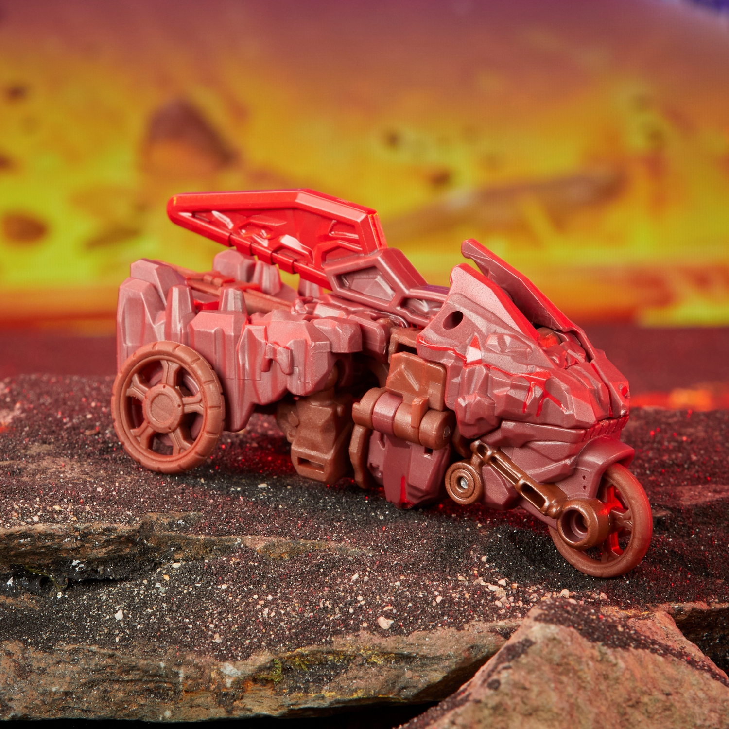 TF Legacy United Core Class Infernac Universe Bouldercrash 9.jpg