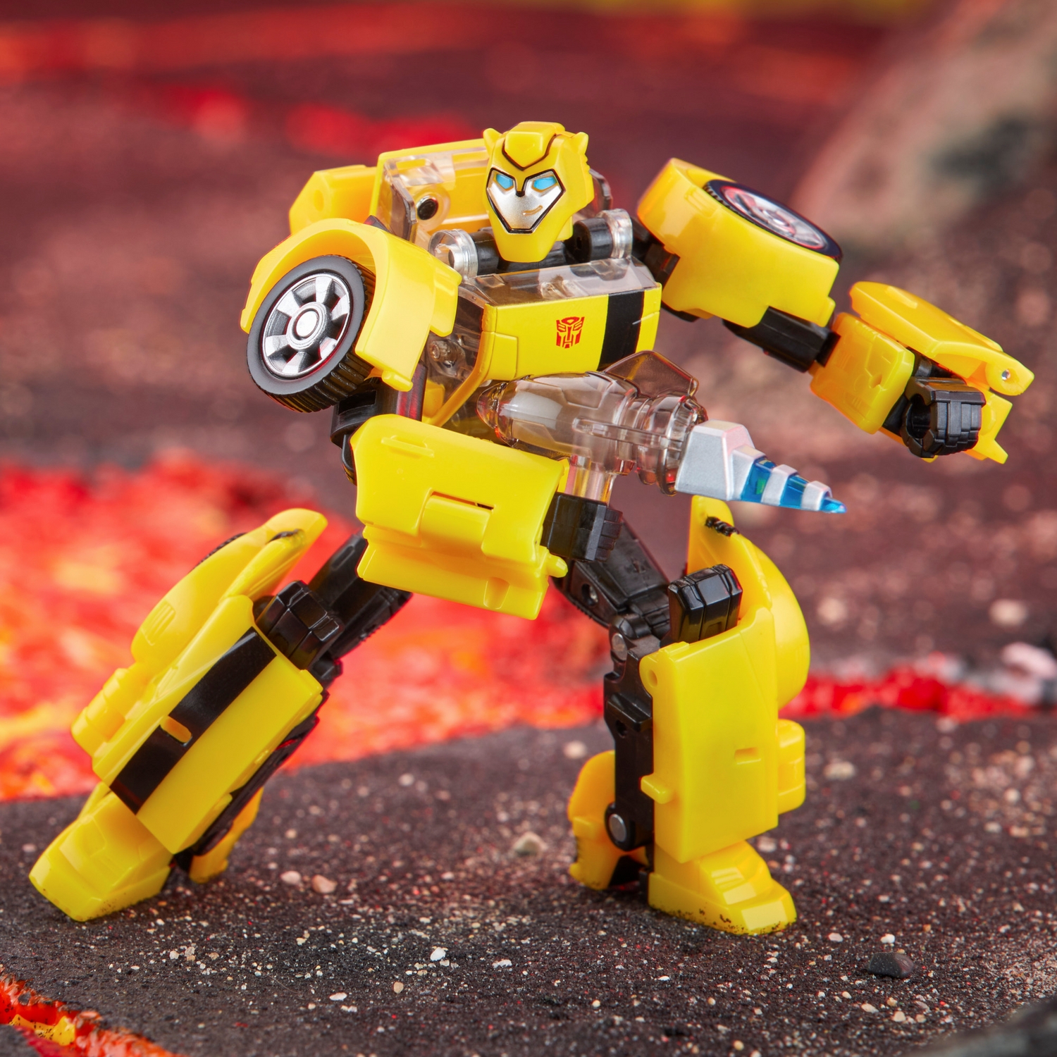 TF Legacy United Deluxe Class Animated Universe Bumblebee 4.jpg