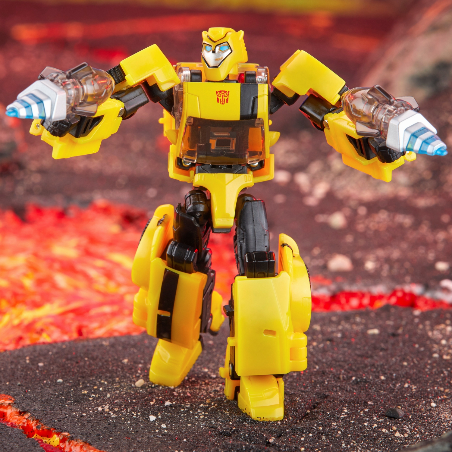 TF Legacy United Deluxe Class Animated Universe Bumblebee 5.jpg