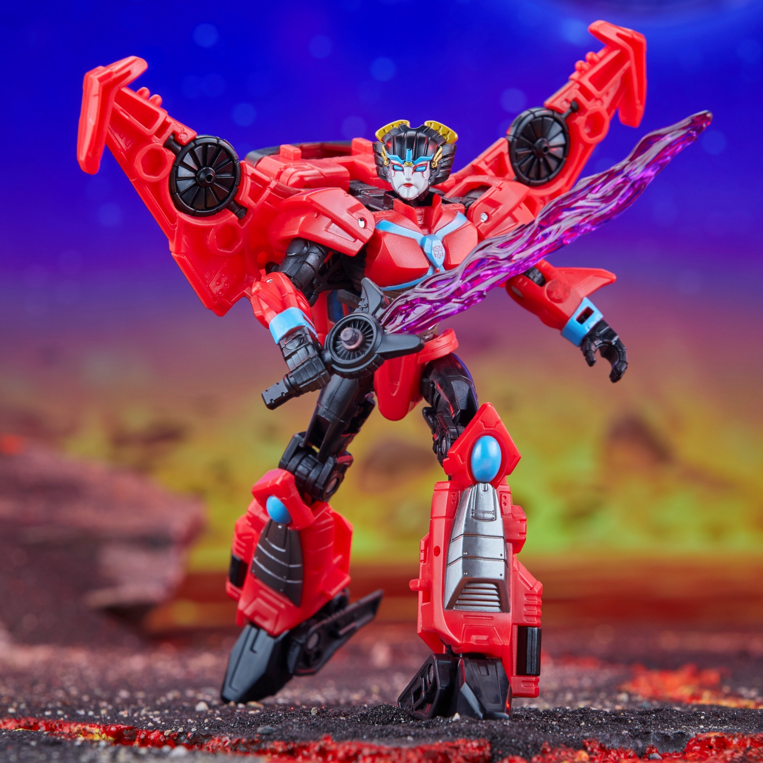 TF Legacy United Deluxe Class Cyberverse Universe Windblade 5.jpg
