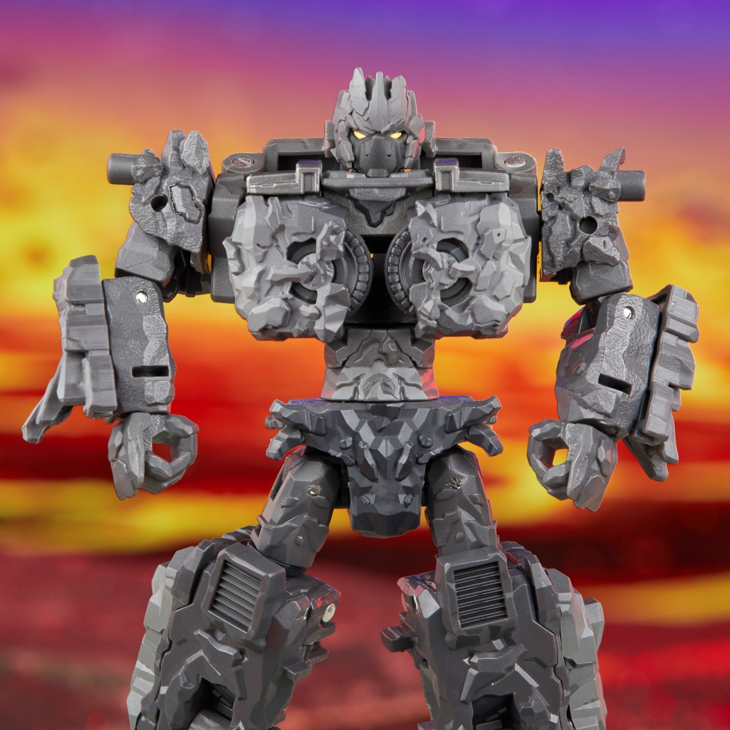 TF Legacy United Deluxe Class Infernac Universe Magneous 8.jpg