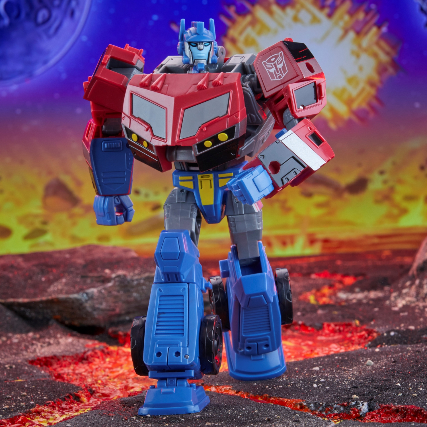 TF Legacy United Voyager Class Animated Universe Optimus Prime 3.jpg