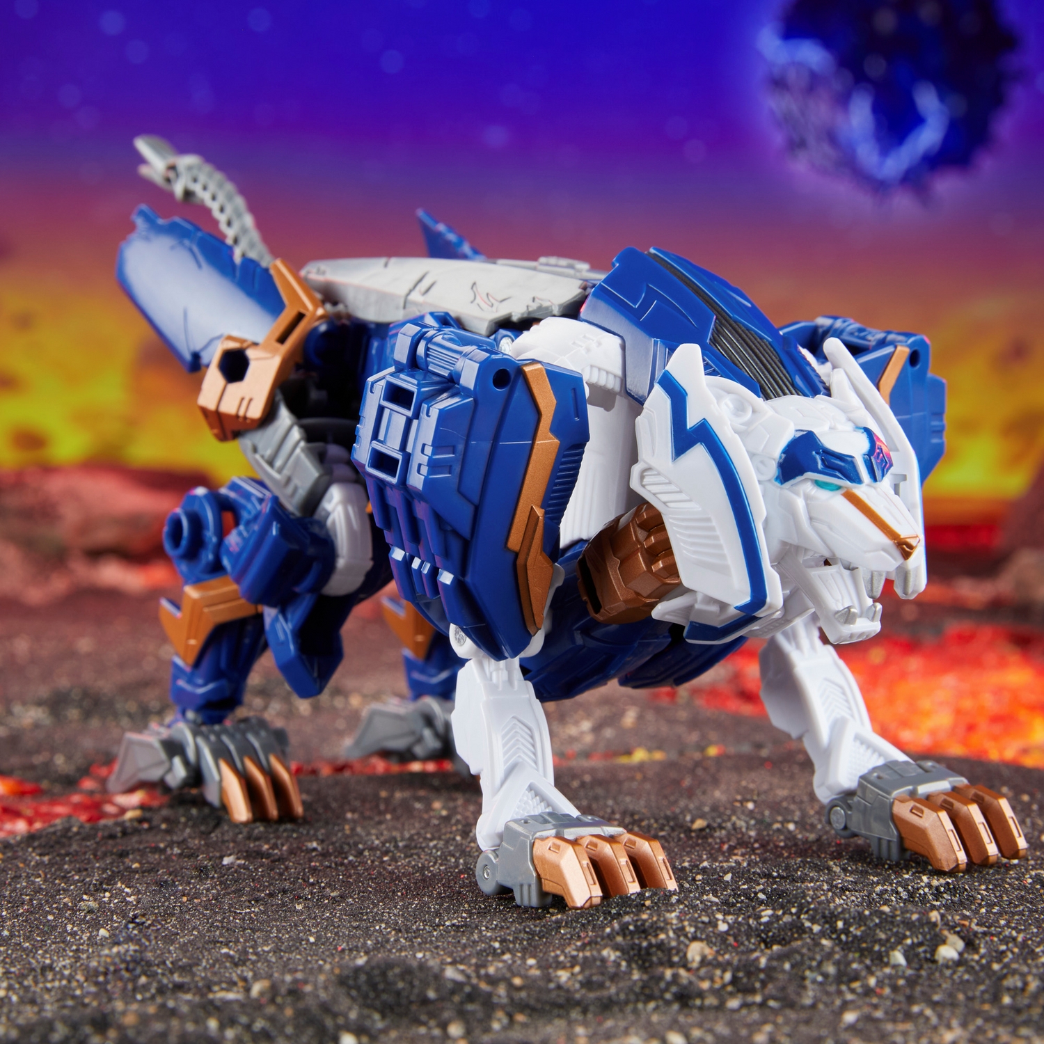 TF Legacy United Voyager Class Prime Universe Thundertron 9.jpg