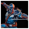 deathstroke-premium-format-figure_dc-comics_gallery_64b069e32f7f8.jpg