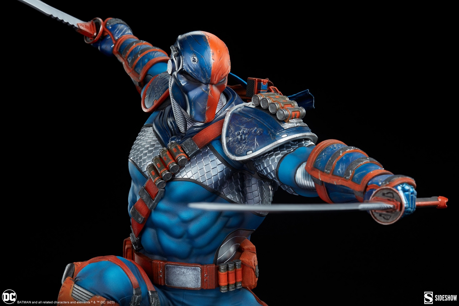 deathstroke-premium-format-figure_dc-comics_gallery_64b069e32f7f8.jpg