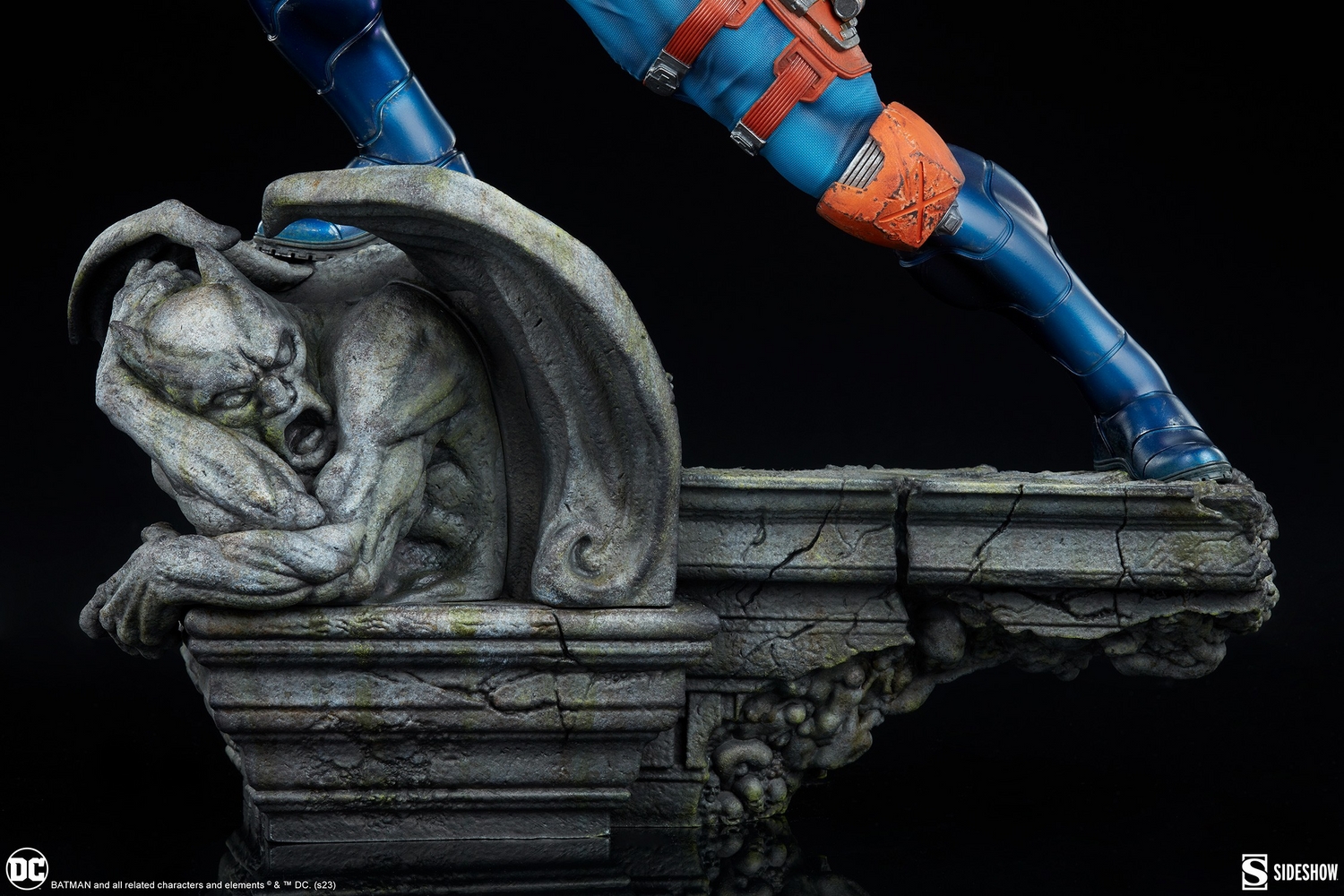 deathstroke-premium-format-figure_dc-comics_gallery_64b069e4dbeb1.jpg