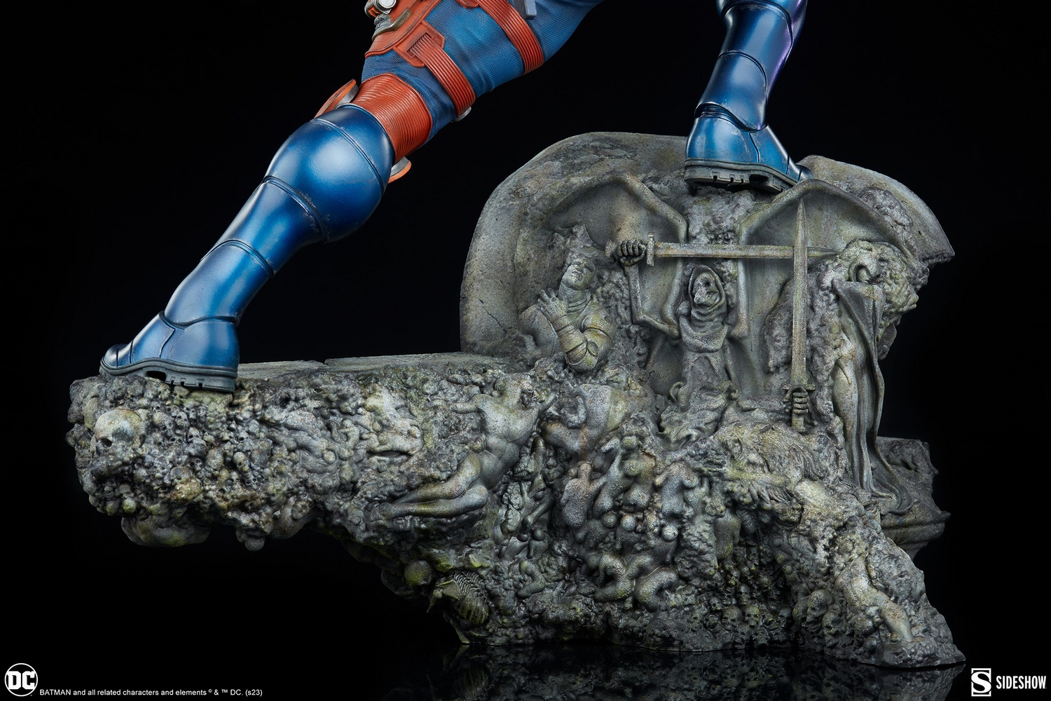 deathstroke-premium-format-figure_dc-comics_gallery_64b069e585e67.jpg