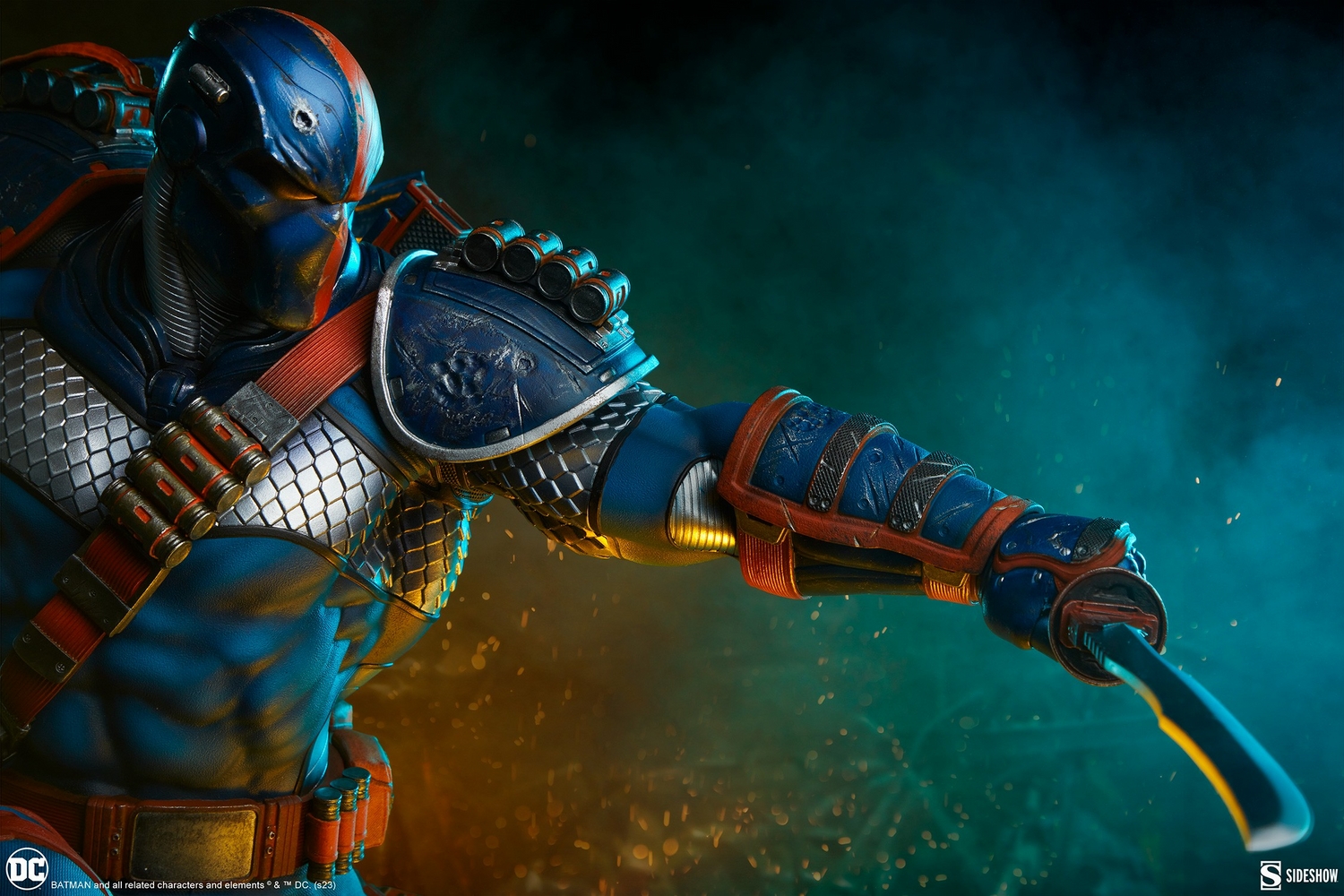 deathstroke-premium-format-figure_dc-comics_gallery_64b069e637ca7.jpg