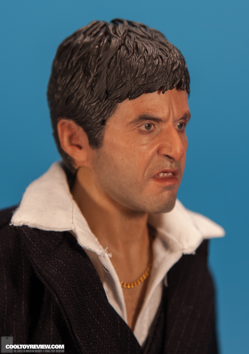 Scarface_War_Version_Black_Enterbay-06.jpg