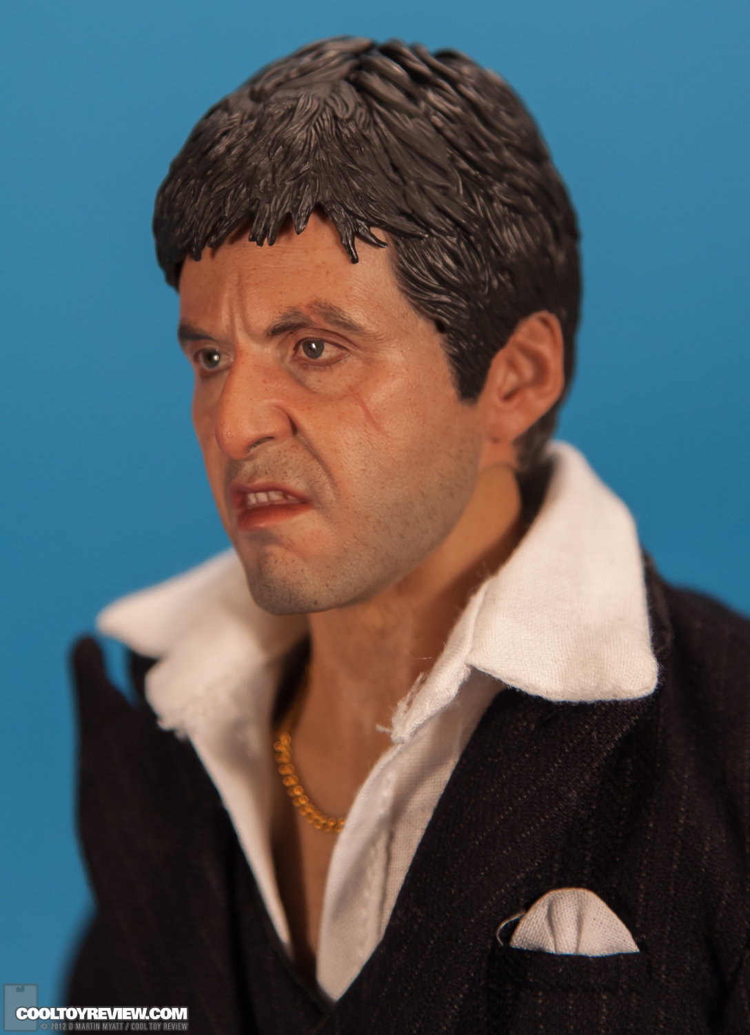 Scarface_War_Version_Black_Enterbay-07.jpg