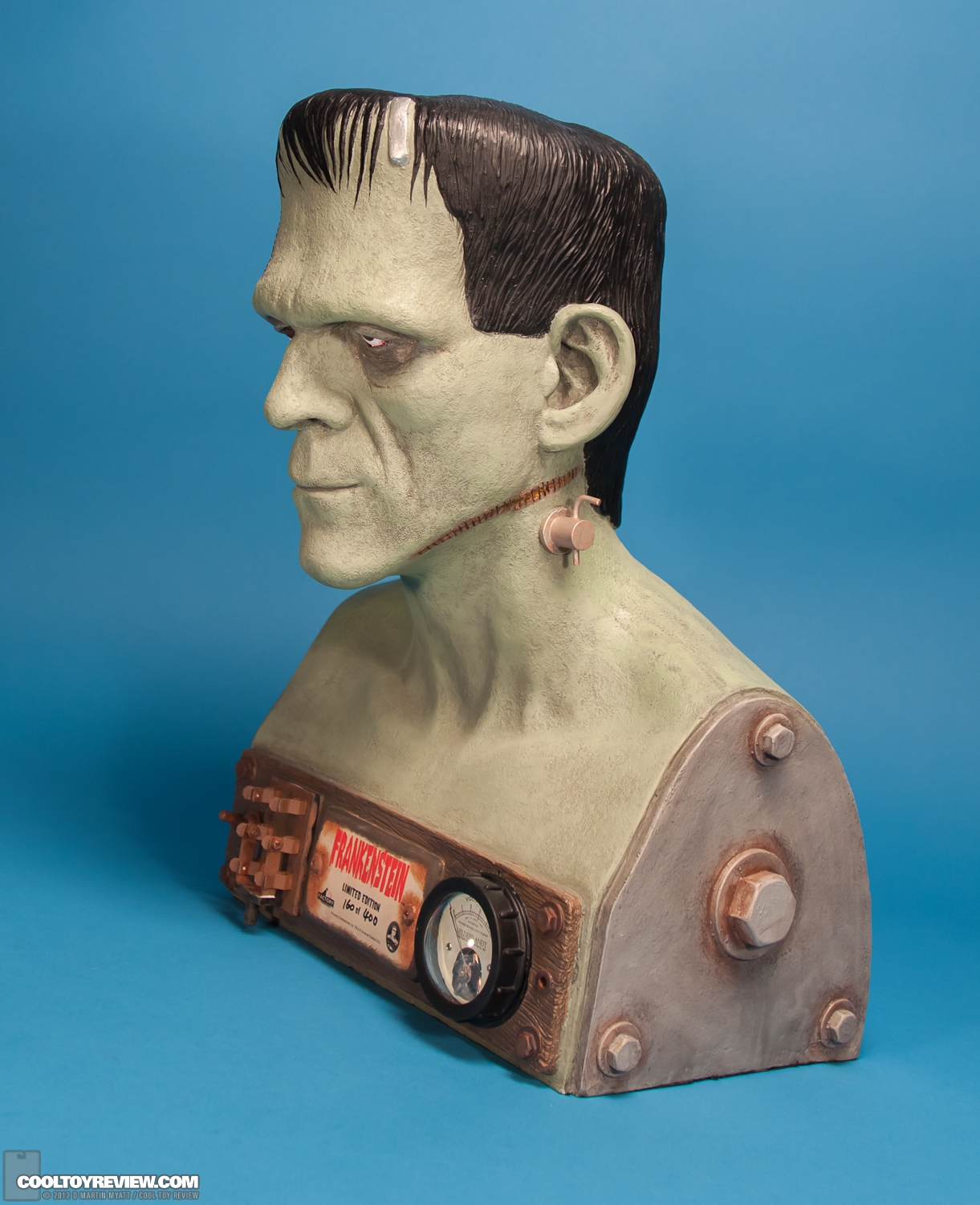 Frankenstein_Monster_Bust_Factory_Entertainment-03.jpg