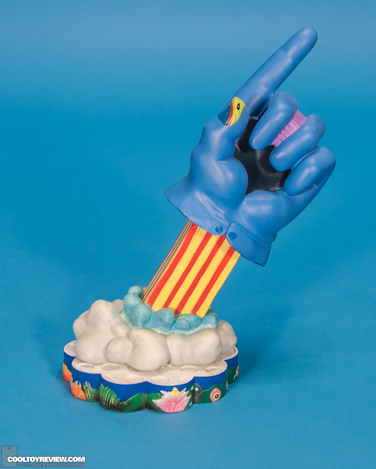 The_Beatles_Glove_Shakems_Factory_Entertainment-01.jpg