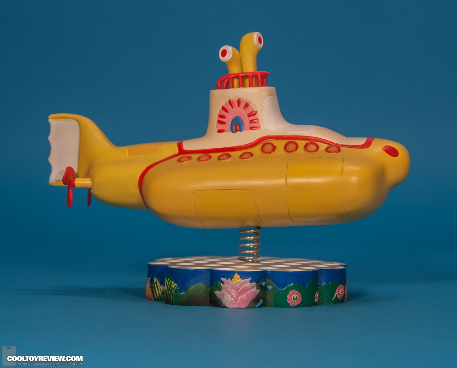 The_Beatles_Yellow_Submarine_Shakems_Factory_Entertainment-02.jpg