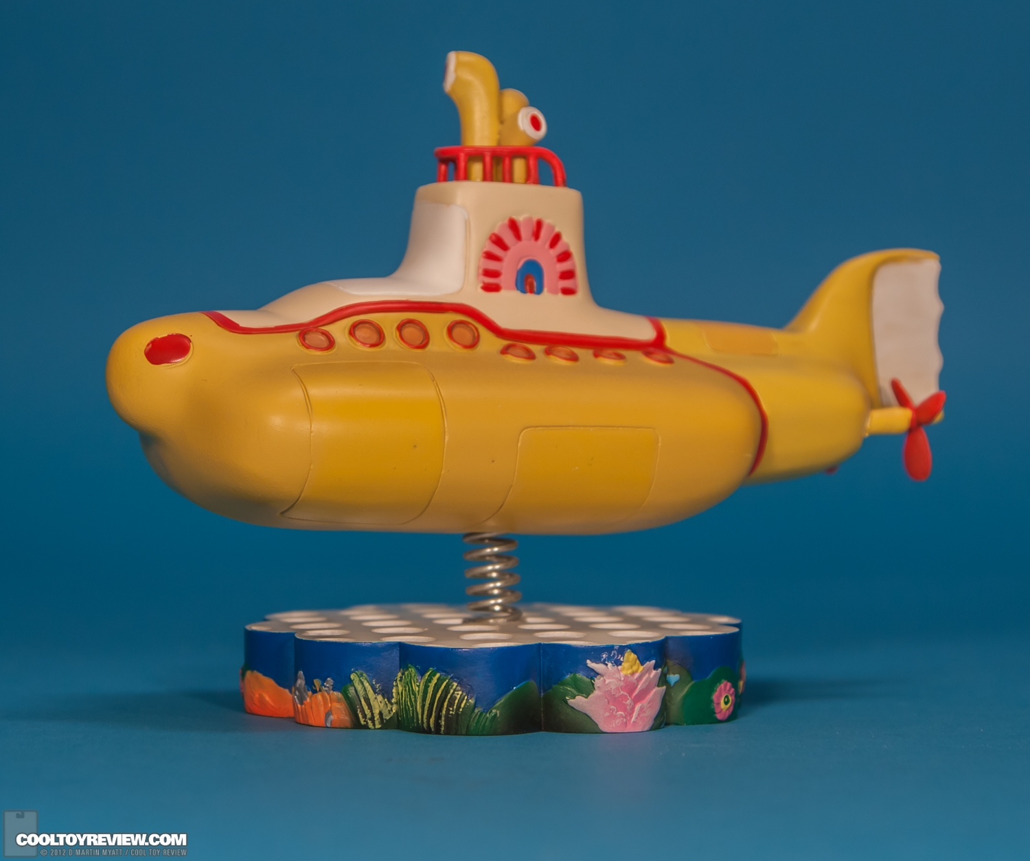The_Beatles_Yellow_Submarine_Shakems_Factory_Entertainment-03.jpg