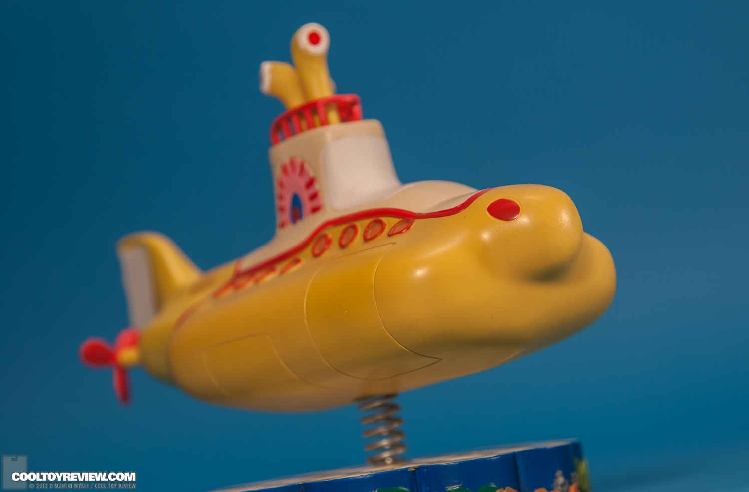 The_Beatles_Yellow_Submarine_Shakems_Factory_Entertainment-07.jpg