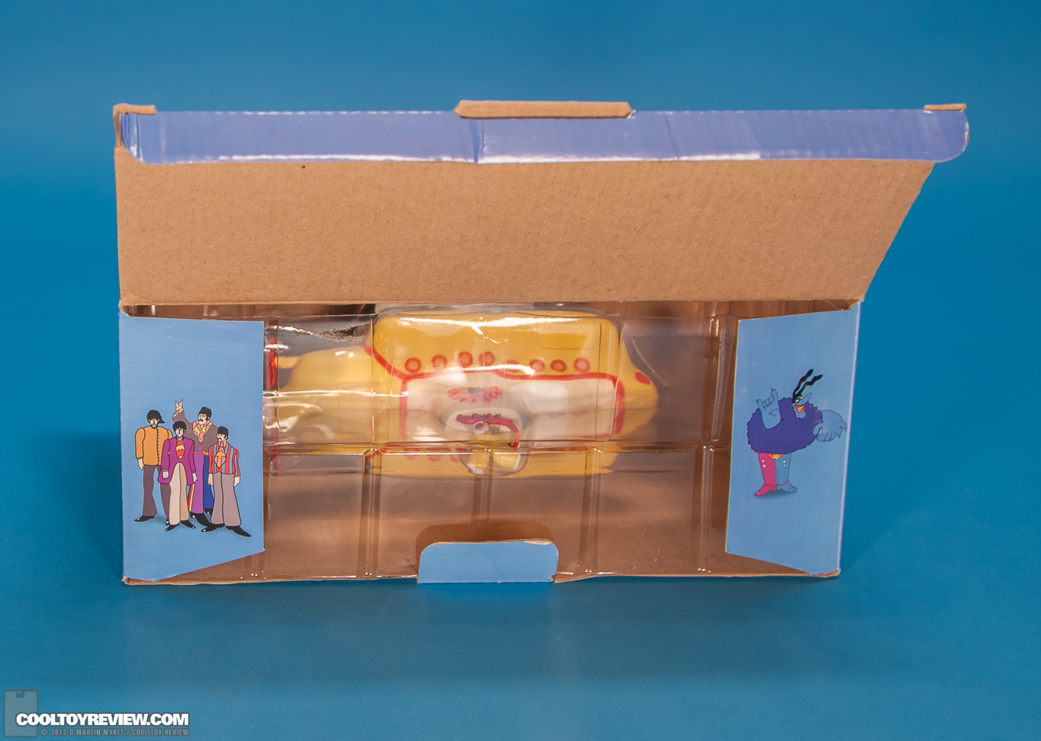 The_Beatles_Yellow_Submarine_Shakems_Factory_Entertainment-15.jpg