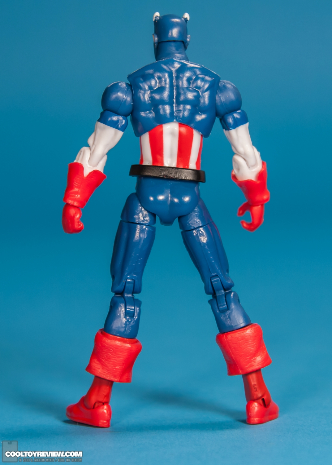 Series-5-04-Captain-America-Marvel-Universe-Hasbro-2013-004.jpg