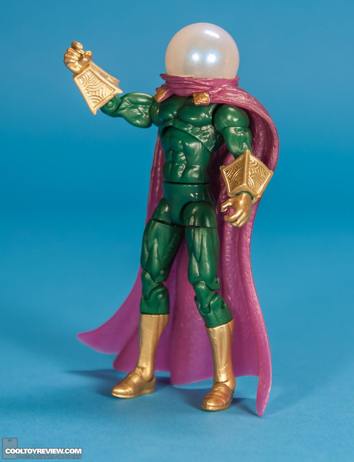 Series-5-05-Mysterio-Marvel-Universe-Hasbro-2013-003.jpg
