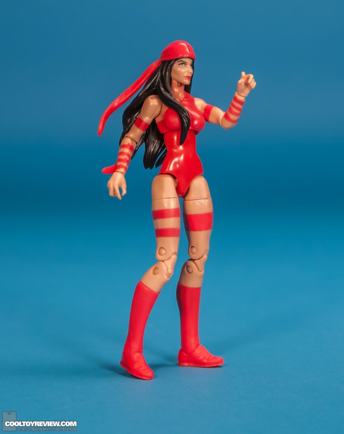 Series-5-06-Elektra-Marvel-Universe-Hasbro-2013-002.jpg