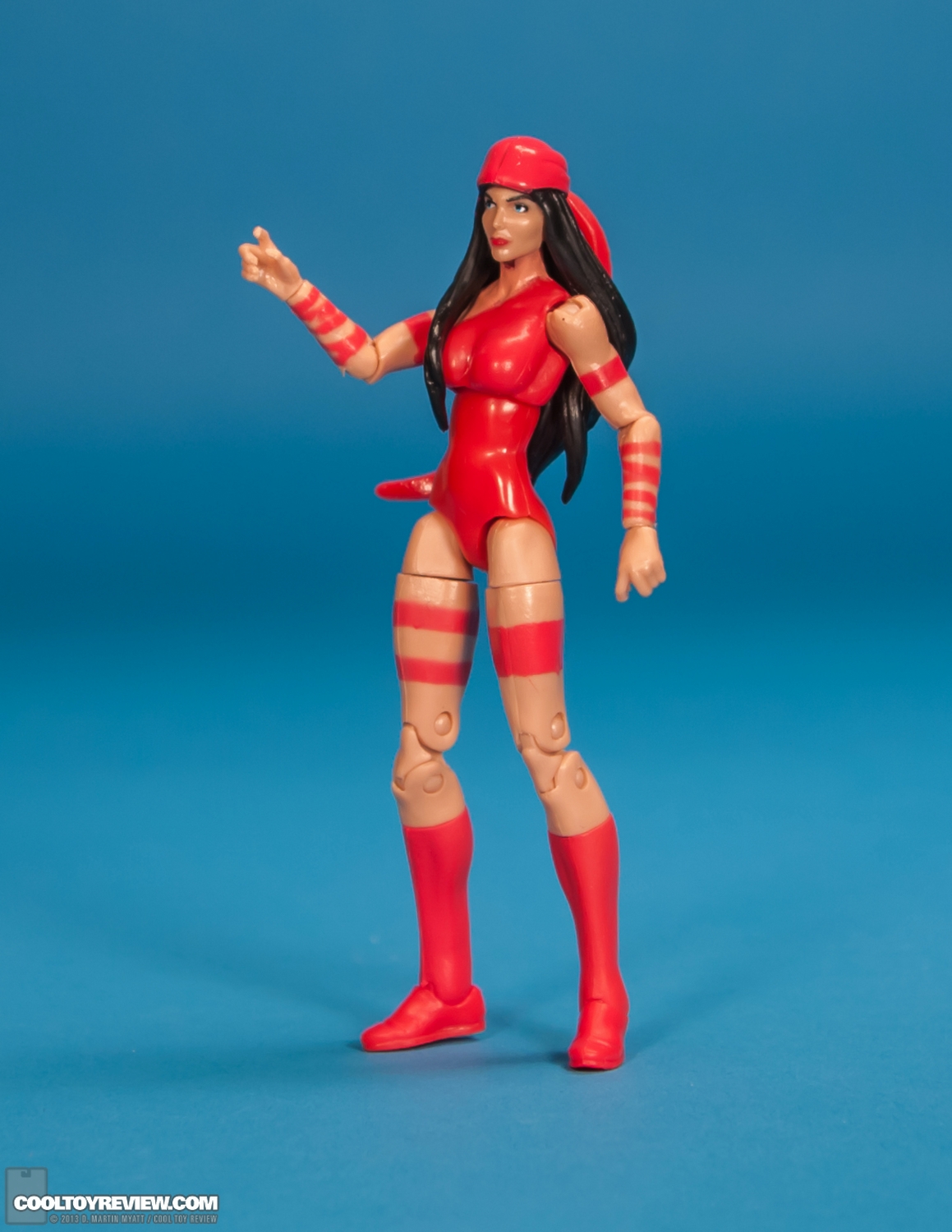 Series-5-06-Elektra-Marvel-Universe-Hasbro-2013-003.jpg