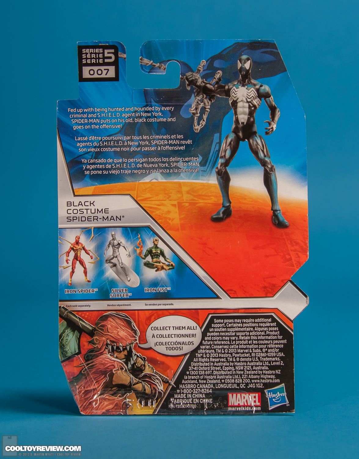 Series-5-07-Black-Costume-Spider-Man-Marvel-Universe-Hasbro-2013-010.jpg