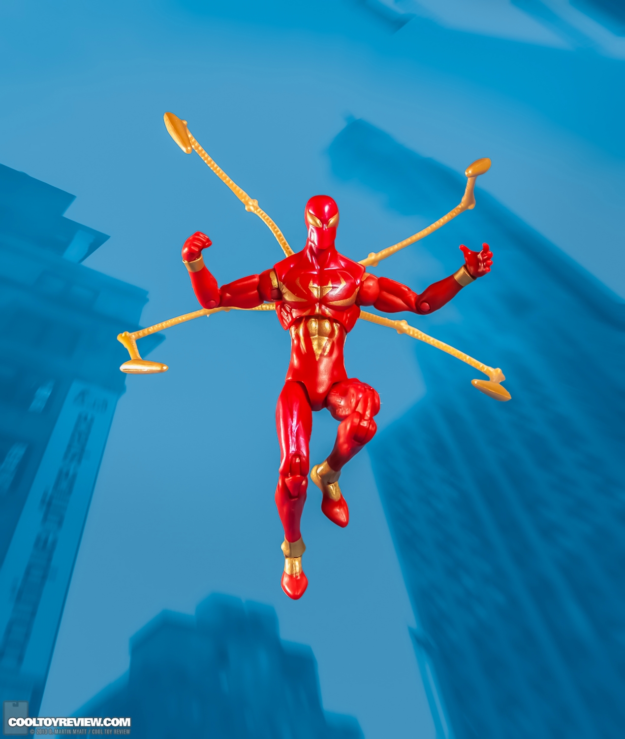 Series-5-08-Iron-Spider-Marvel-Universe-Hasbro-2013-010.jpg