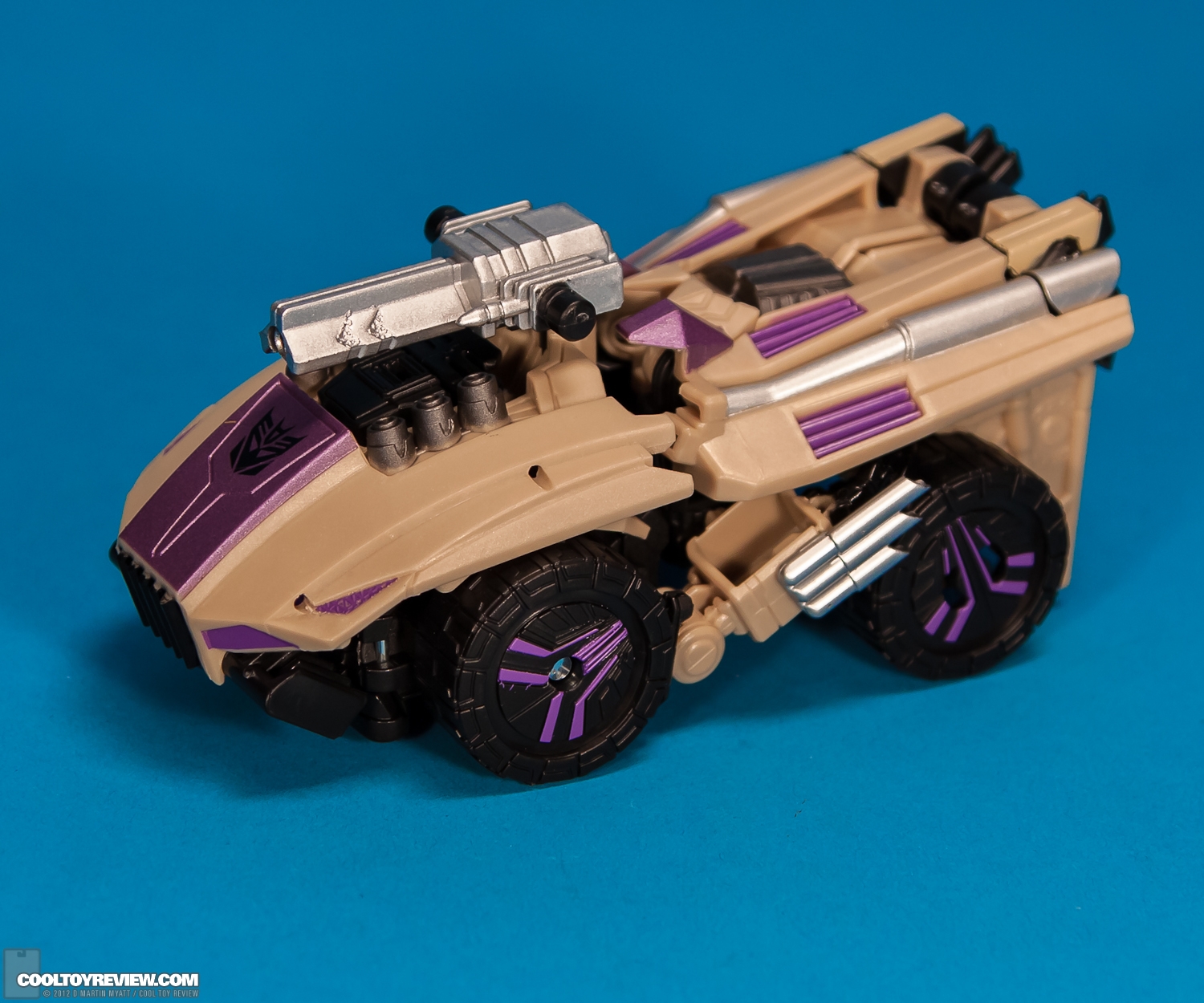 Bruticus_Transformers_Generations_2012_SDCC_Hasbro-07.jpg