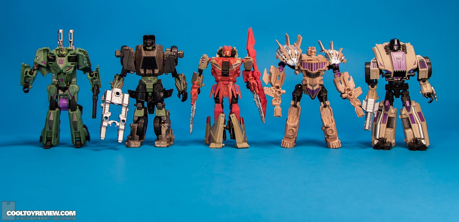 Bruticus_Transformers_Generations_2012_SDCC_Hasbro-45.jpg