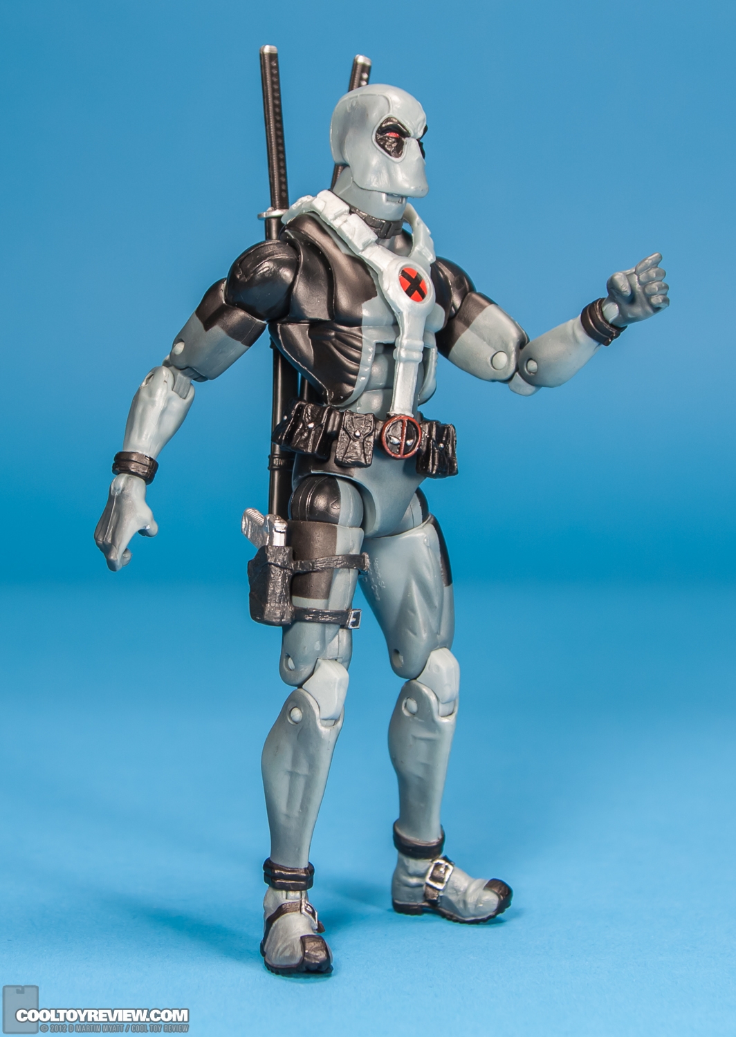 Deadpool_Uncanny_X-Force_Marvel_Legends_Hasbro-02.jpg