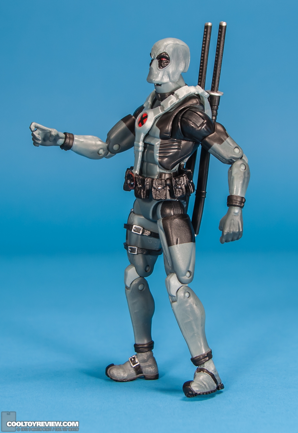 Deadpool_Uncanny_X-Force_Marvel_Legends_Hasbro-03.jpg