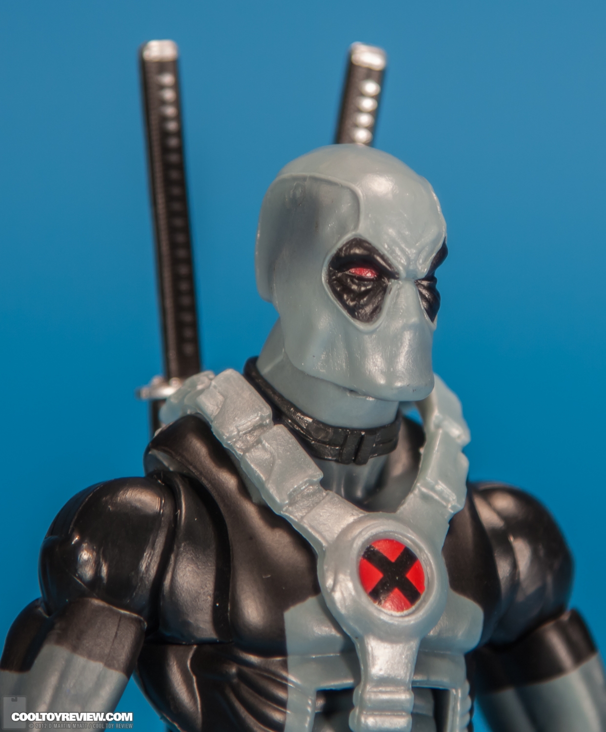 Deadpool_Uncanny_X-Force_Marvel_Legends_Hasbro-06.jpg