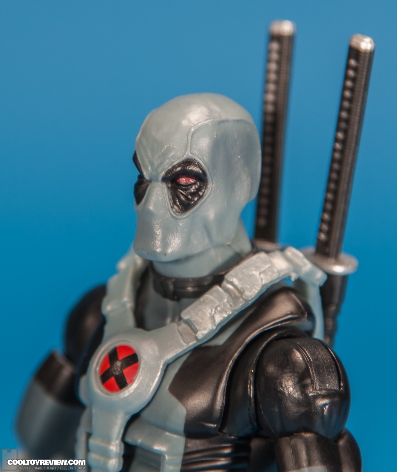 Deadpool_Uncanny_X-Force_Marvel_Legends_Hasbro-07.jpg