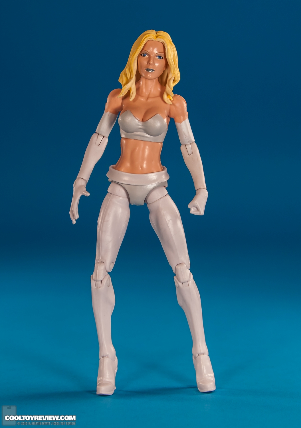 Emma-Frost-Marvel-Legends-Puck-Series-Hasbro-001.jpg