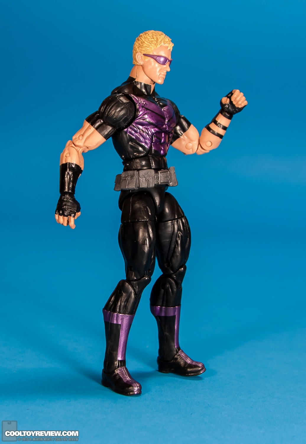 Hawkeye-Marvel-Legends-Rocket-Raccoon-Series-Hasbro-002.jpg